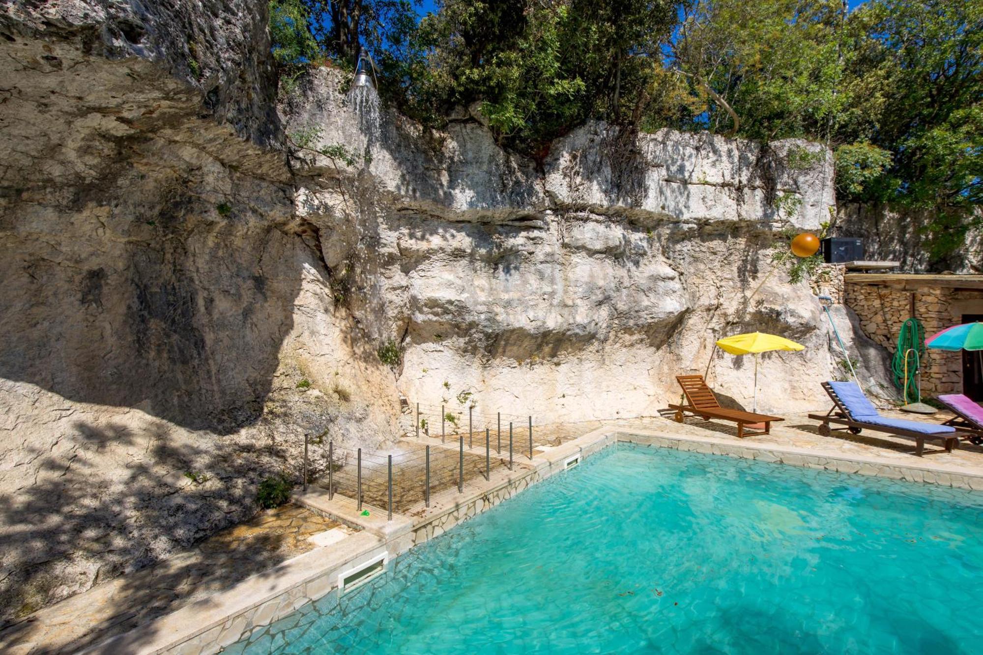 Holiday House Cave Romana Pula Dış mekan fotoğraf
